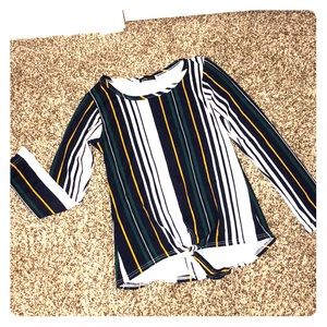 Girls long sleeve top with twist.